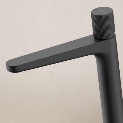 Ksuro 02 10005030 bateria umywalkowa stojąca czarny