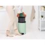 Brabantia NewIcon 233920 kosz na śmieci 20 l zielony zdj.3