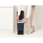 Brabantia StepUp 800306 pojemnik na odpady 16 l czarny zdj.4